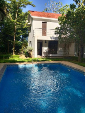ECR Blue Dolphin Farm House